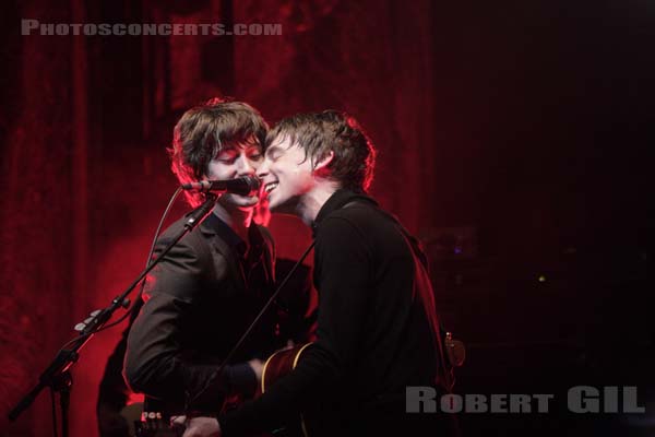 THE LAST SHADOW PUPPETS - 2008-08-26 - PARIS - Olympia - Miles Kane - Alex Turner